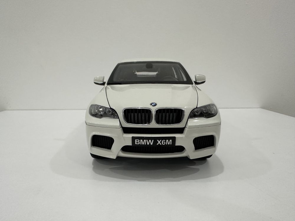 Рассрочка BMW X6M модель коллекционное масштаб 1:18 (Kyosho)