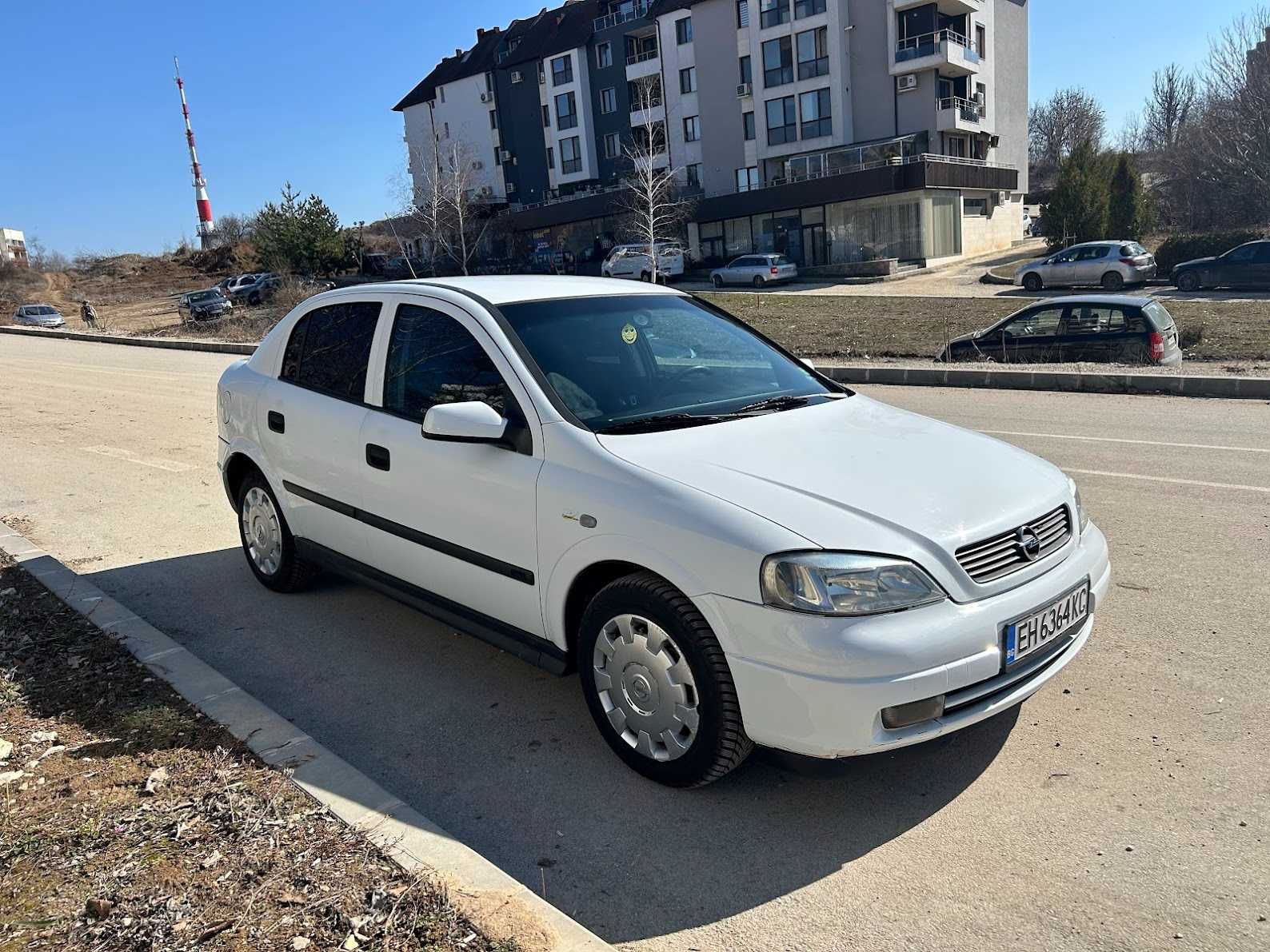 Опел астра 1.4 Перфектна