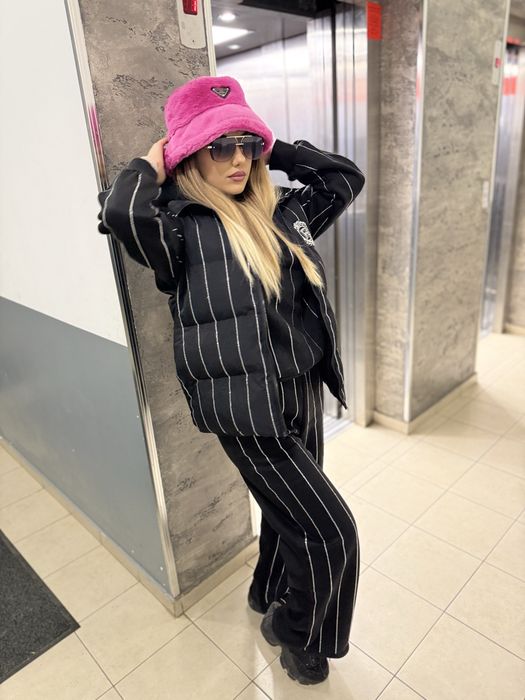 Спортен екип със камани