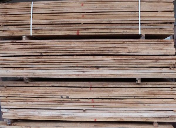 Склад за дървен материал ЕМА-Н ООД
