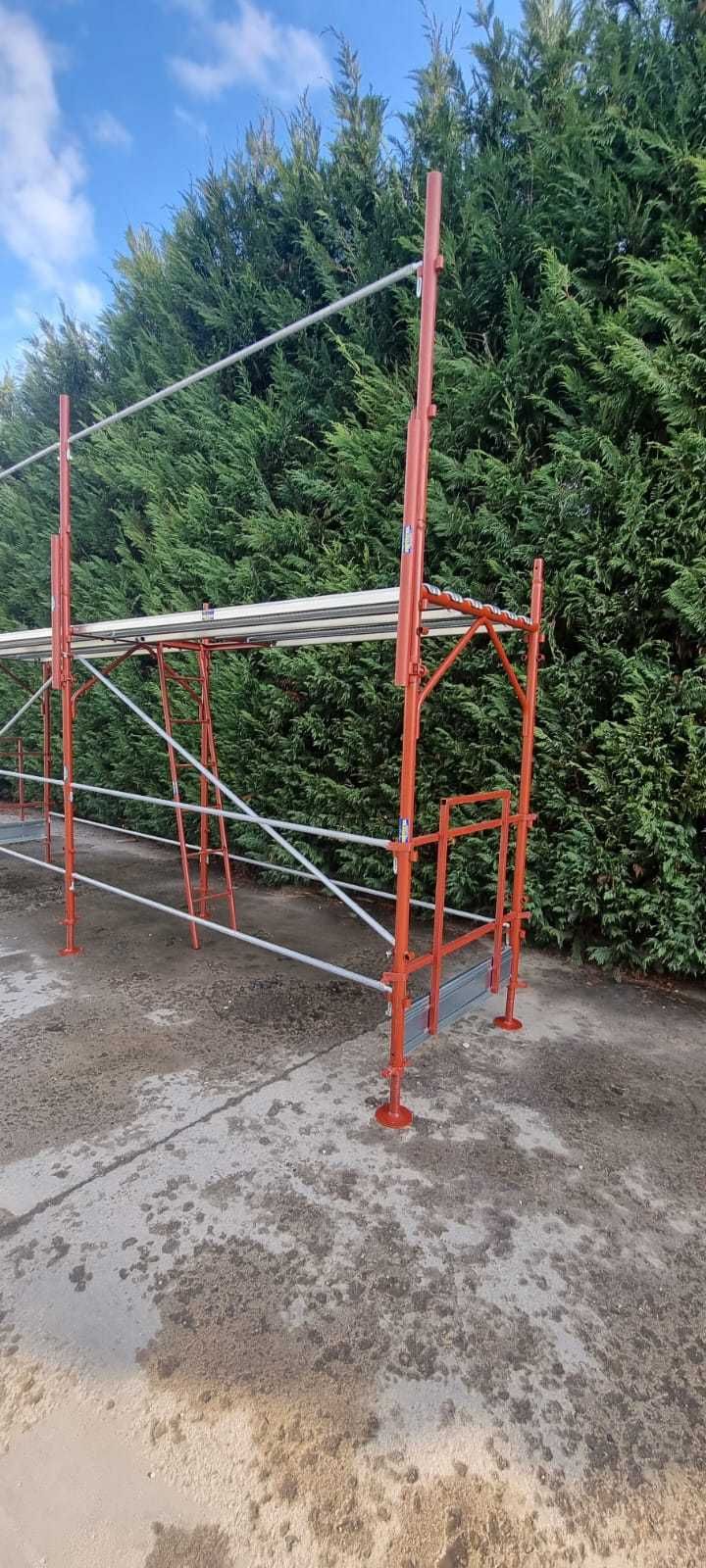 Schela metalica noua import Italia schela disponibila cu pasul de 1,8m