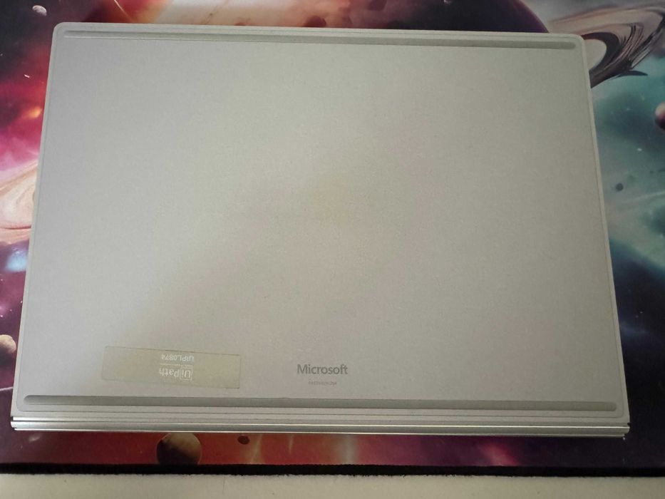 Microsoft Surface Book 2 13
