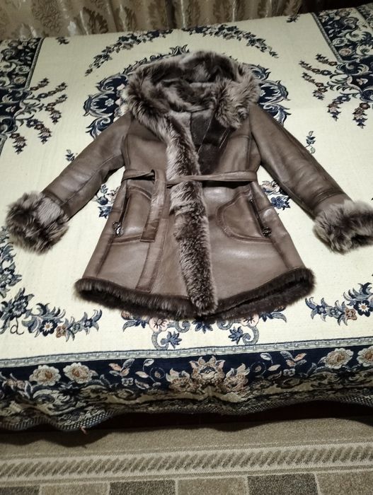 Продается натуральная дублёнка в хорошем состоянии 46 размер