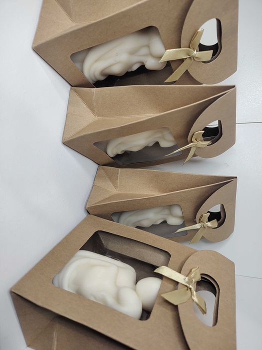 Cuplu - marturie decorativa parfumata din ceara de soia 100%