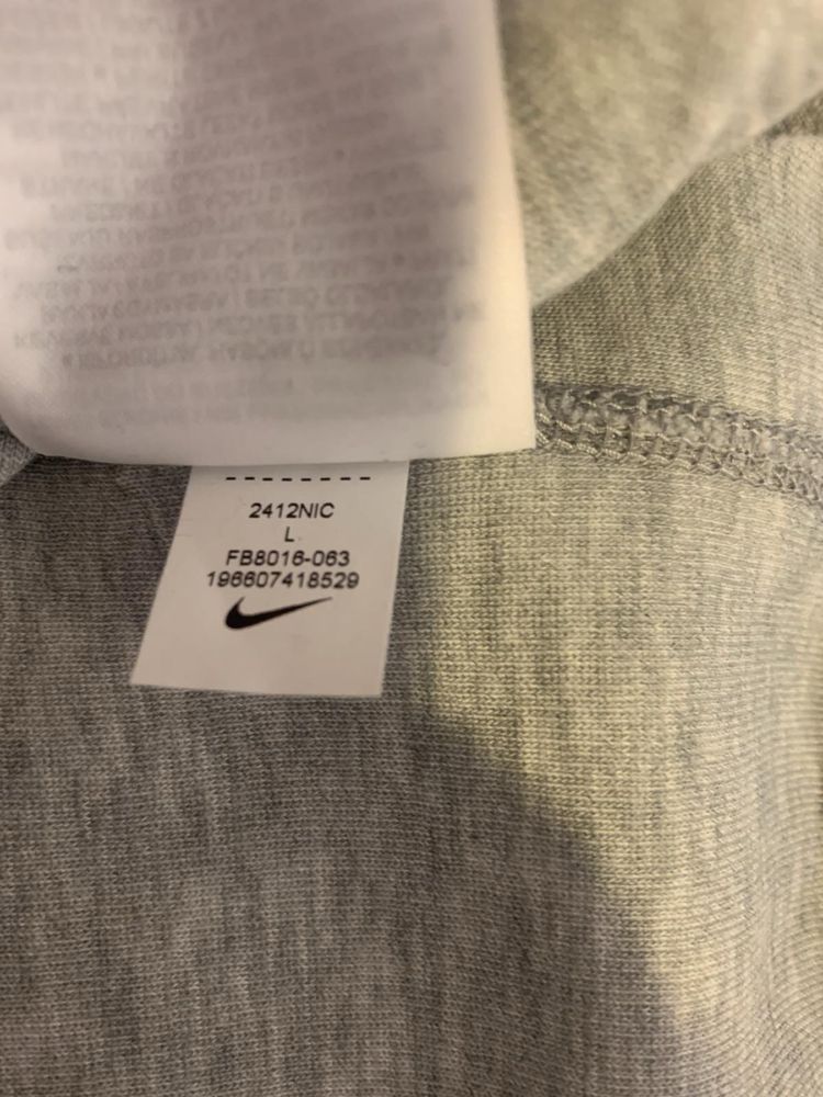 Nike tech суитчър
