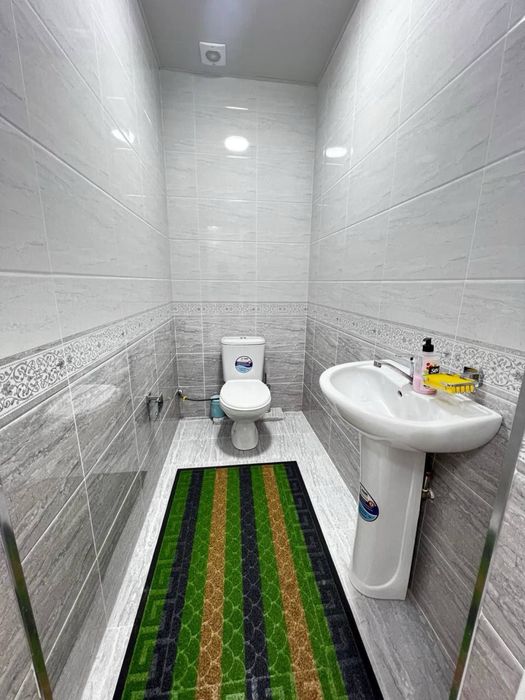 Продается квартира на Чиланзарском районе 3/7/9 100 м2