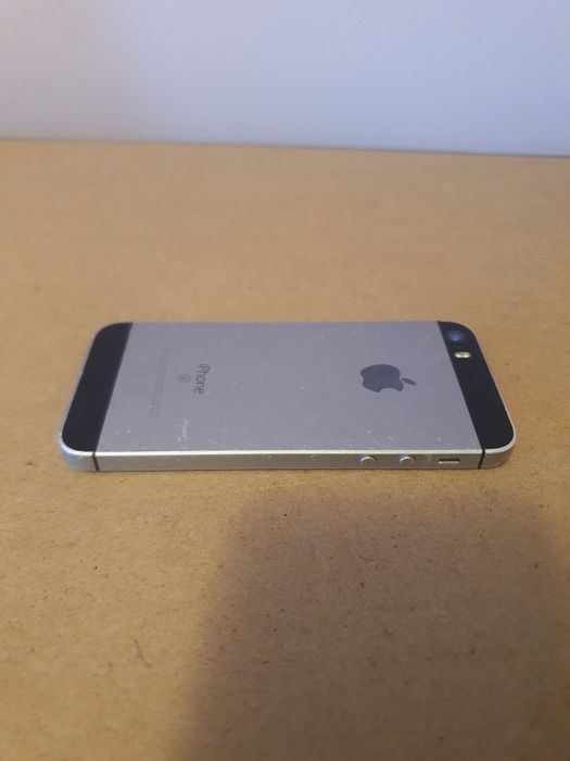 Iphone se1  balck 32 GB