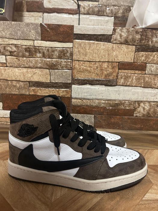 jordan 1 mocha travis scott negociabil