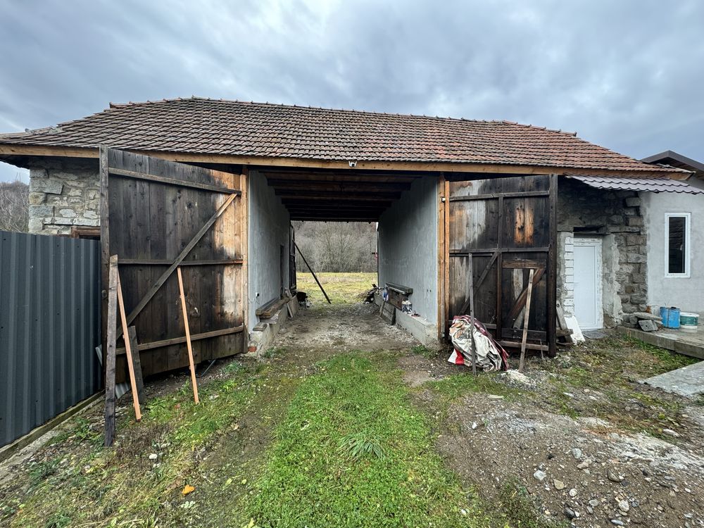 Casa de vanzare valea draganului 70 km de  cluj napoca