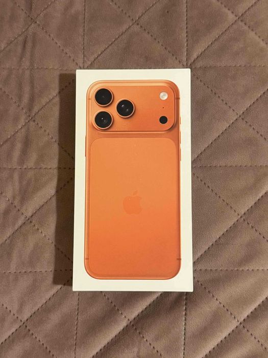 iPhone 17 Pro Max 512GB–Cosmic Orange -Наличен във Варна