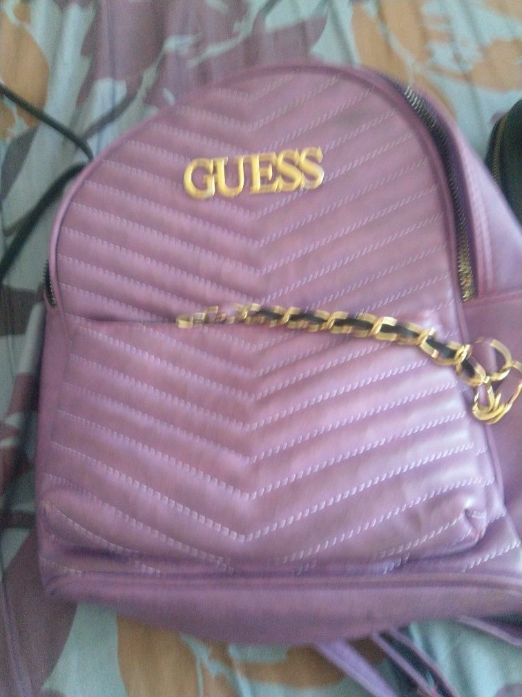 Лот маркови раници  Guess  и Replay