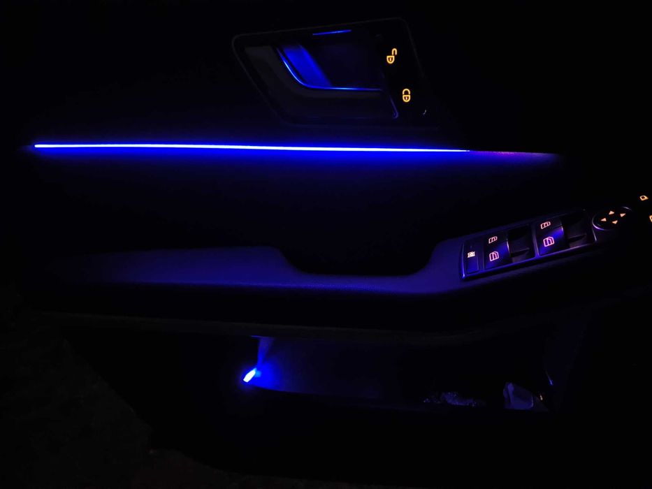 Montaj lumini ambientale retrofit auto