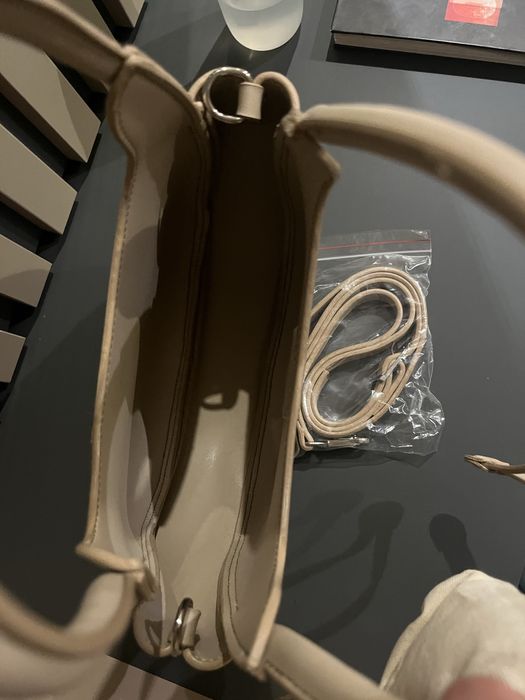 Екрю дамска чанта елегантна