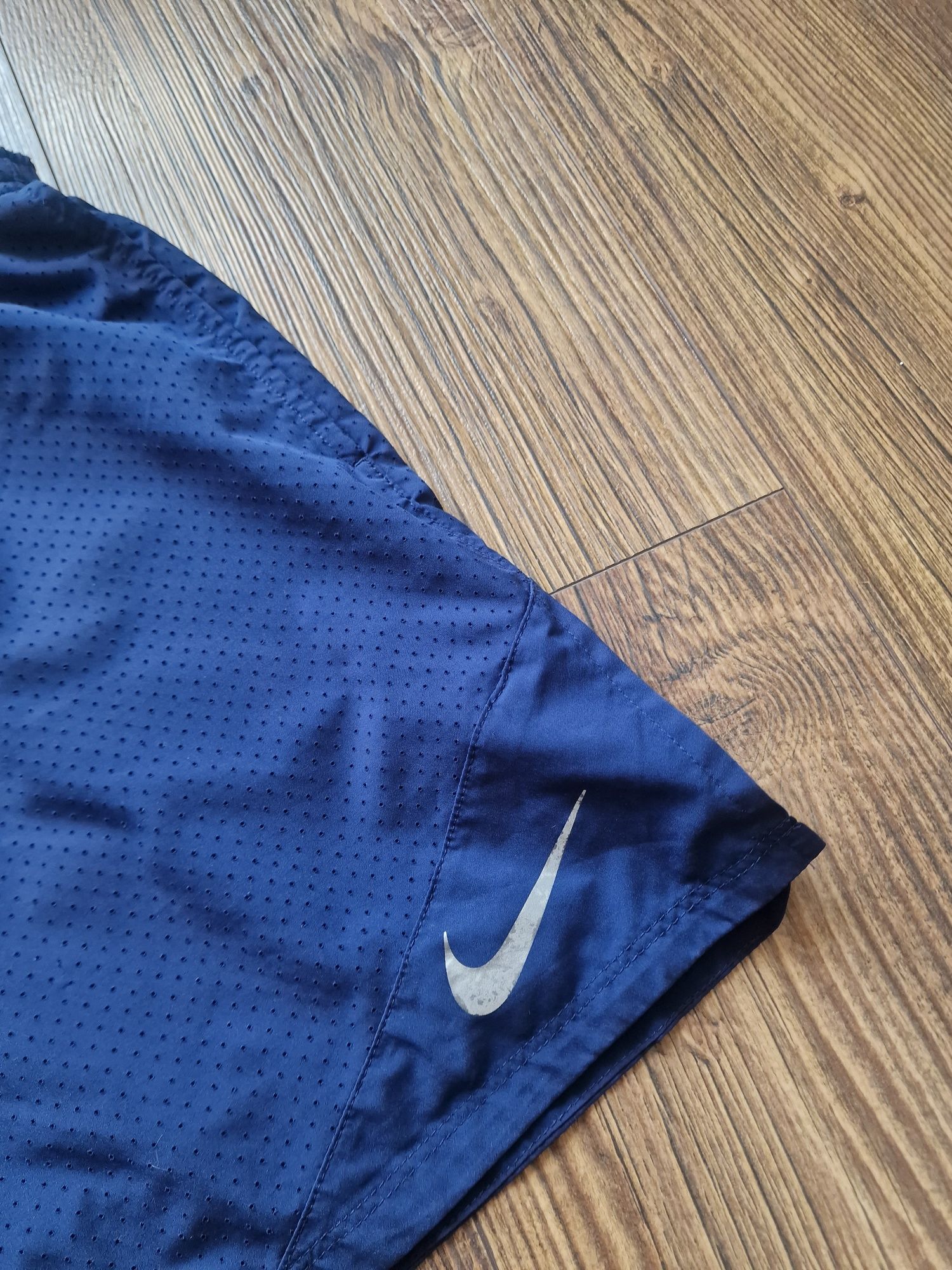 Страхотни мъжки къси шорти с клин NIKE  размер L