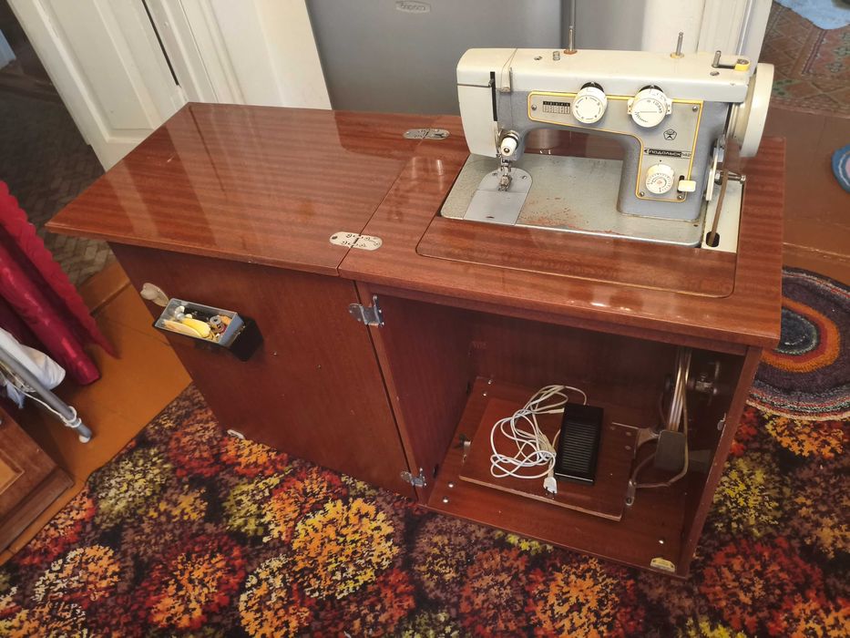 Швейная машина Подольск