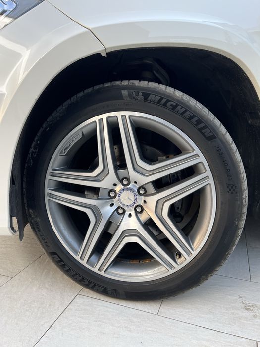 Mercedes Benz GL 400