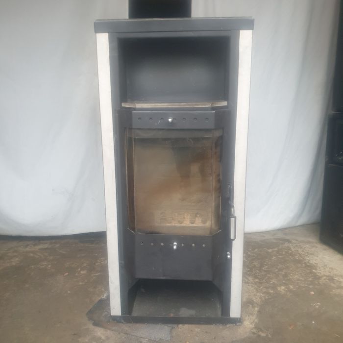 Semineu Germania pe lemne 8 KW +Marmură pe Laterale si Deasupra  !!!