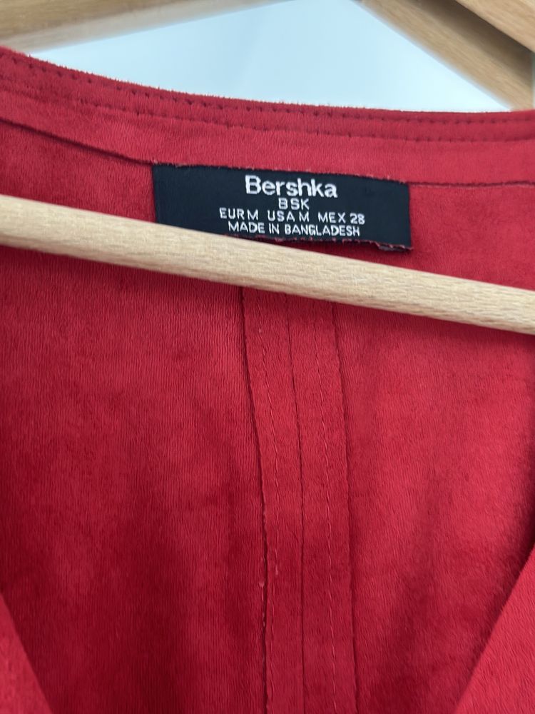 Salopeta  bershka roșie catifea, mărimea M