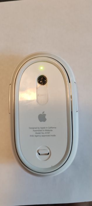 Apple Mighty Mouse/ безжична блутут мишка