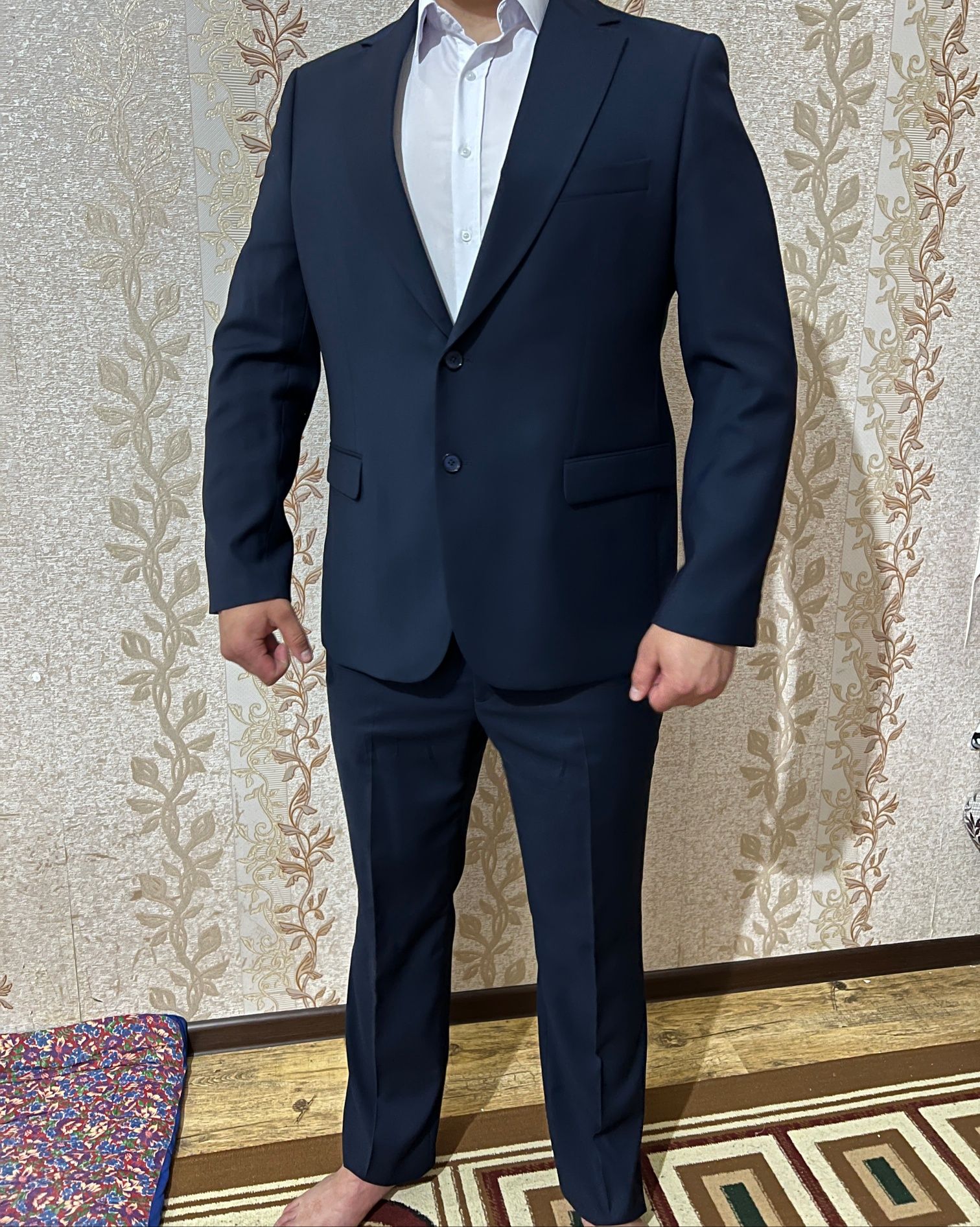 Kostyum shim erkaklar uchun