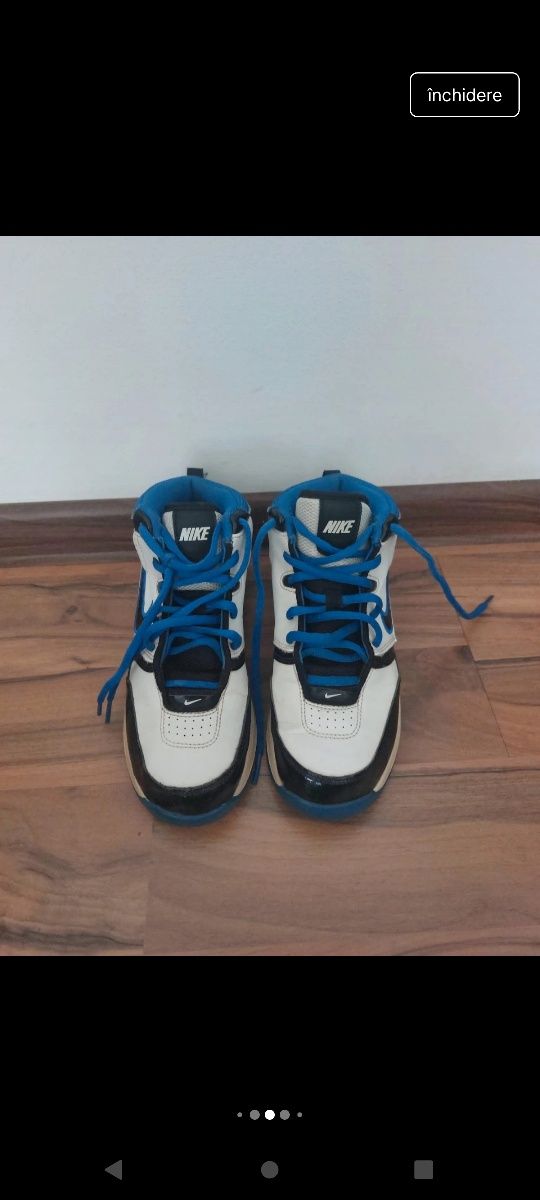 Adidasi Nike Air
