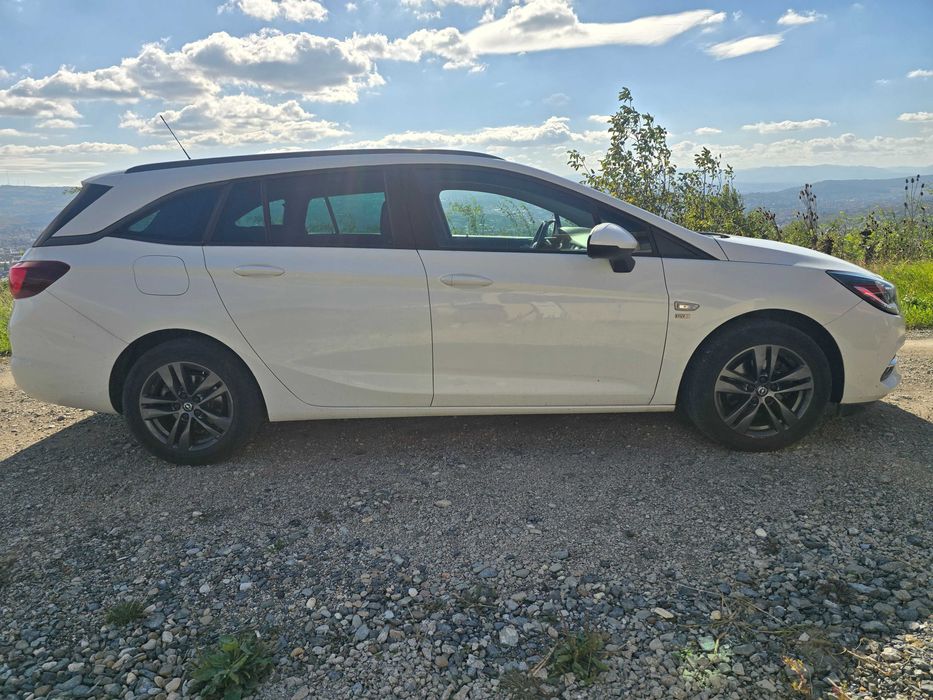 Opel Astra k  1,5D ,122 cai