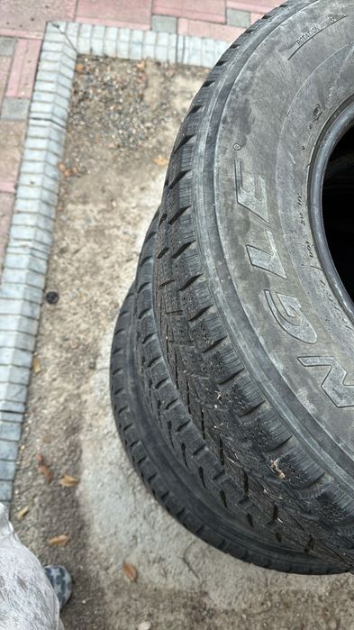 Шины 275/65/R17  состояние хорошее