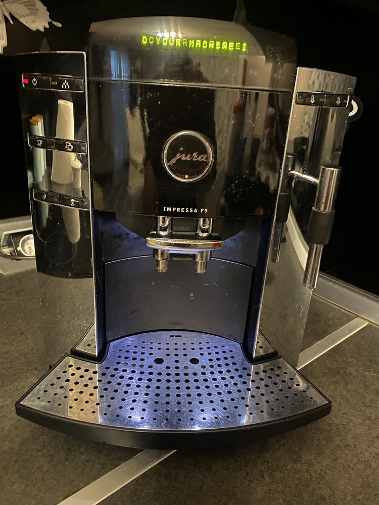 Espressor jura impressa f9.