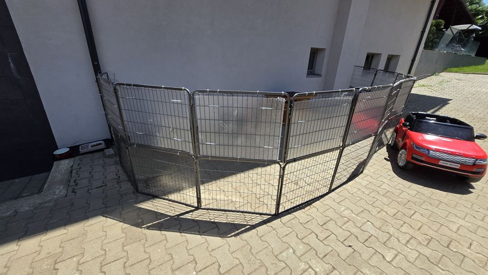 Țarc cățel talie medie din fier cu ușa acces