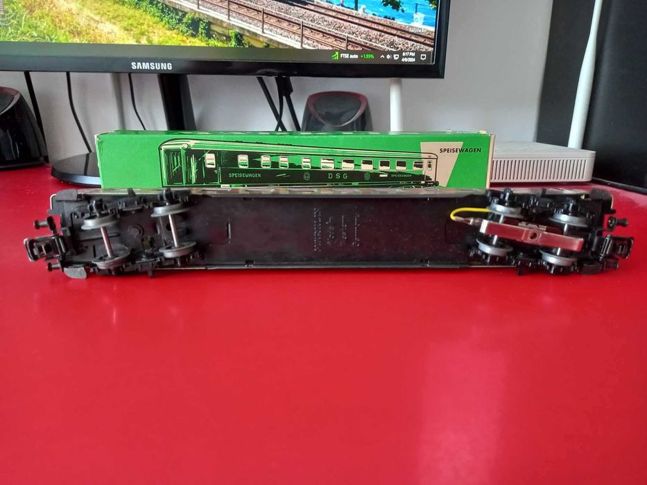 Vagon restaurant Marklin 4024 - trenuri electrice scara HO (1/87)