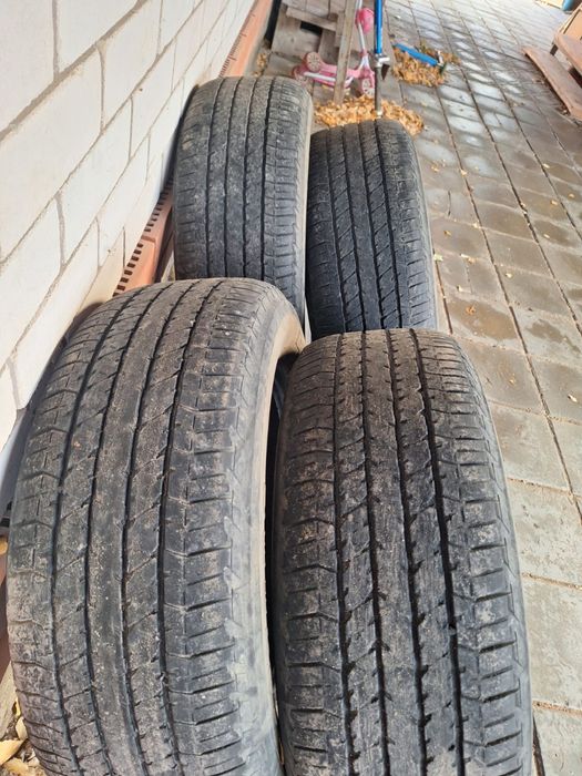 Продам летнюю резину Bridgestone Dueler H/T  265/60/r18