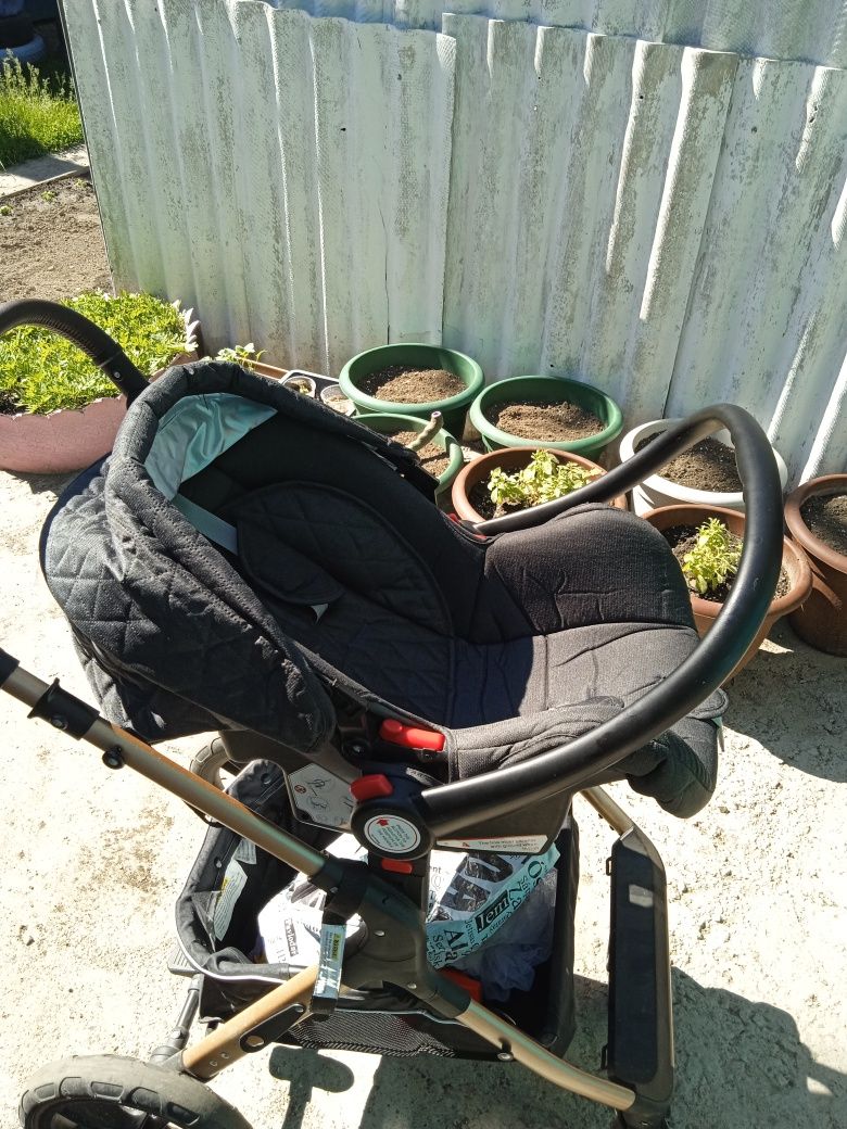 Продам детскую коляску