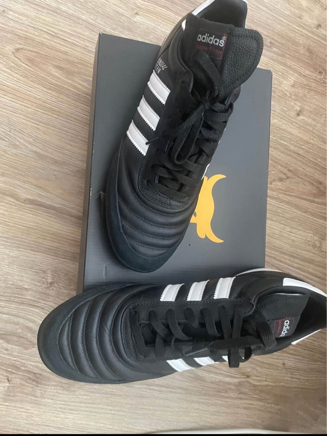 Adidas copa mundial 45