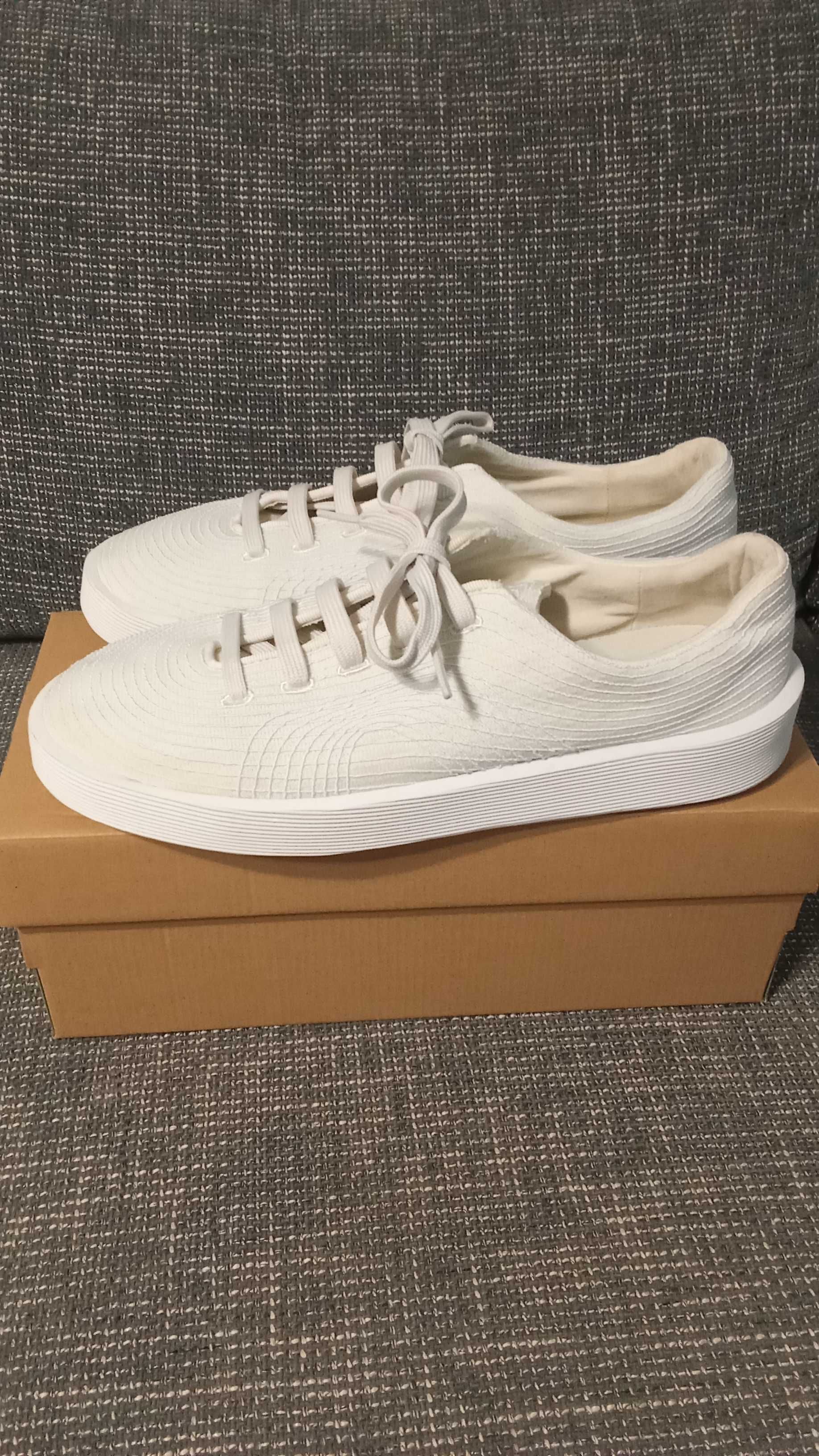 Кецове Camper,,Courb" цвят бял