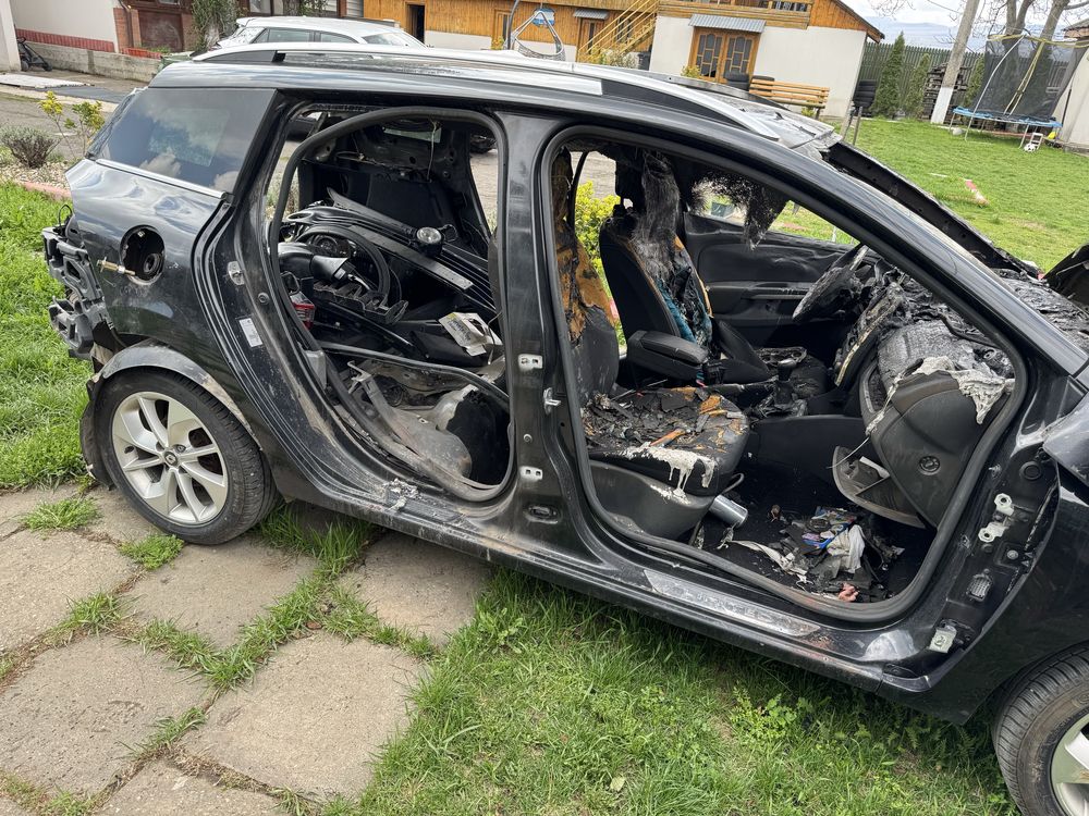 Aripa spate prag stanga dreapta Renault Clio4 Grandtour Break 2013-20