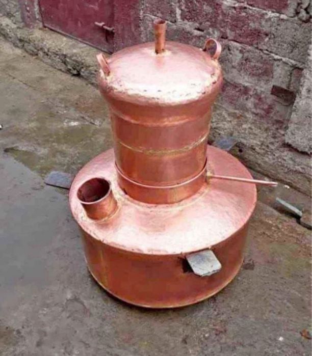 Vând un cazan de țuică din cupru alimentar capacitate de 150 litri cu