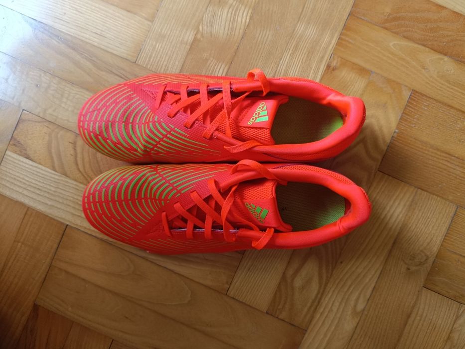 Футболни обувки adidas Predator (44 номер)