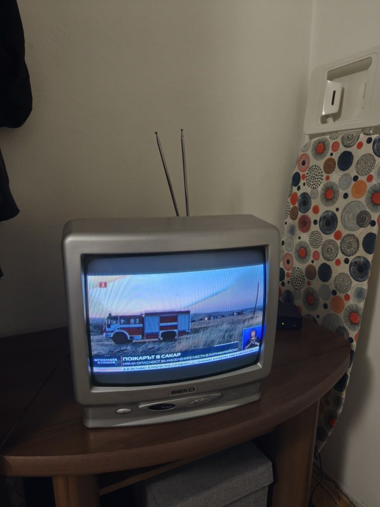 Телевизор Beko 14 CRT + Strong SRT8209