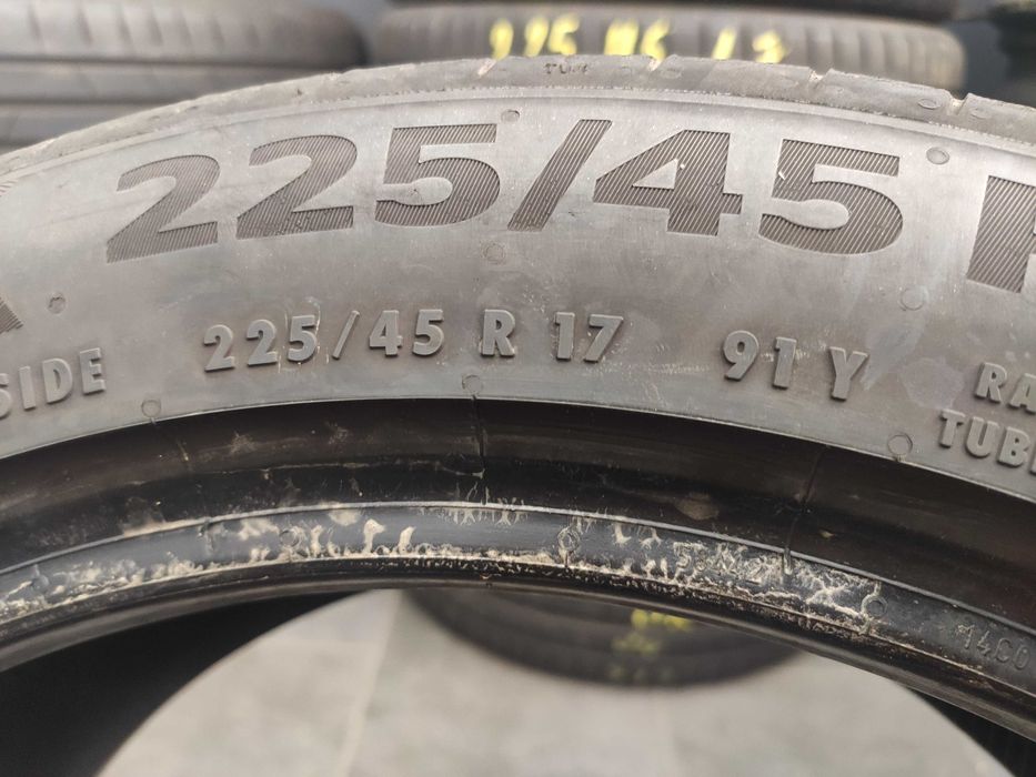 1бр Лятна гума 225 45 17 - Continental