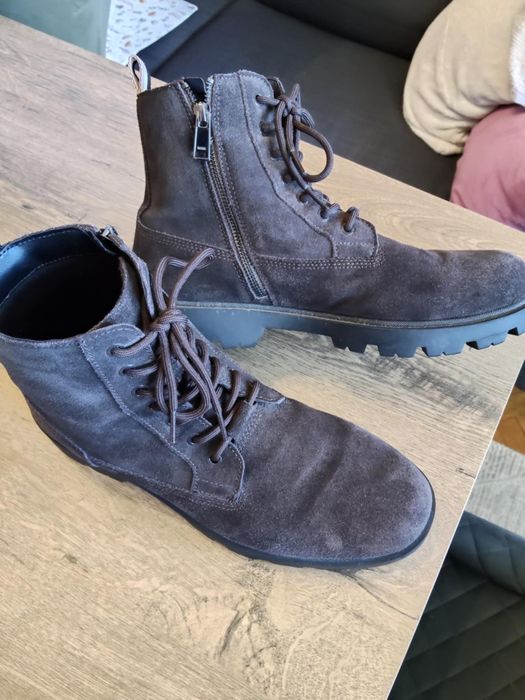 Зимни боти BOSS естествен велур