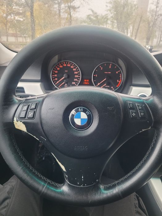 Bmw e90 320D -automat