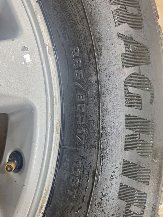 Сатылады 120000 R18 3 покрышка б/у тегін беремин