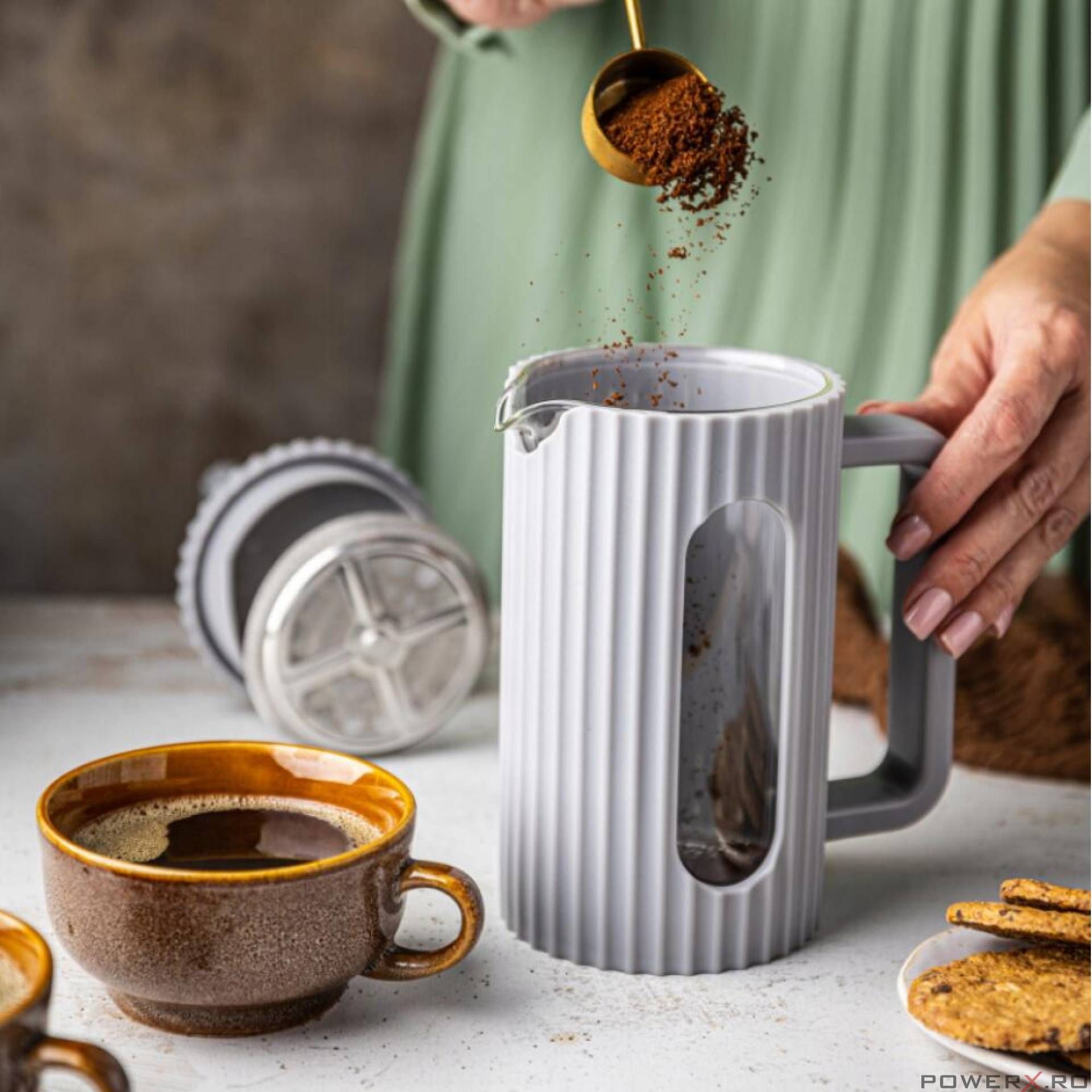 Aparat de cafea/ceai cu presiune de capacitate. 0,35 l, gri, Klausberg
