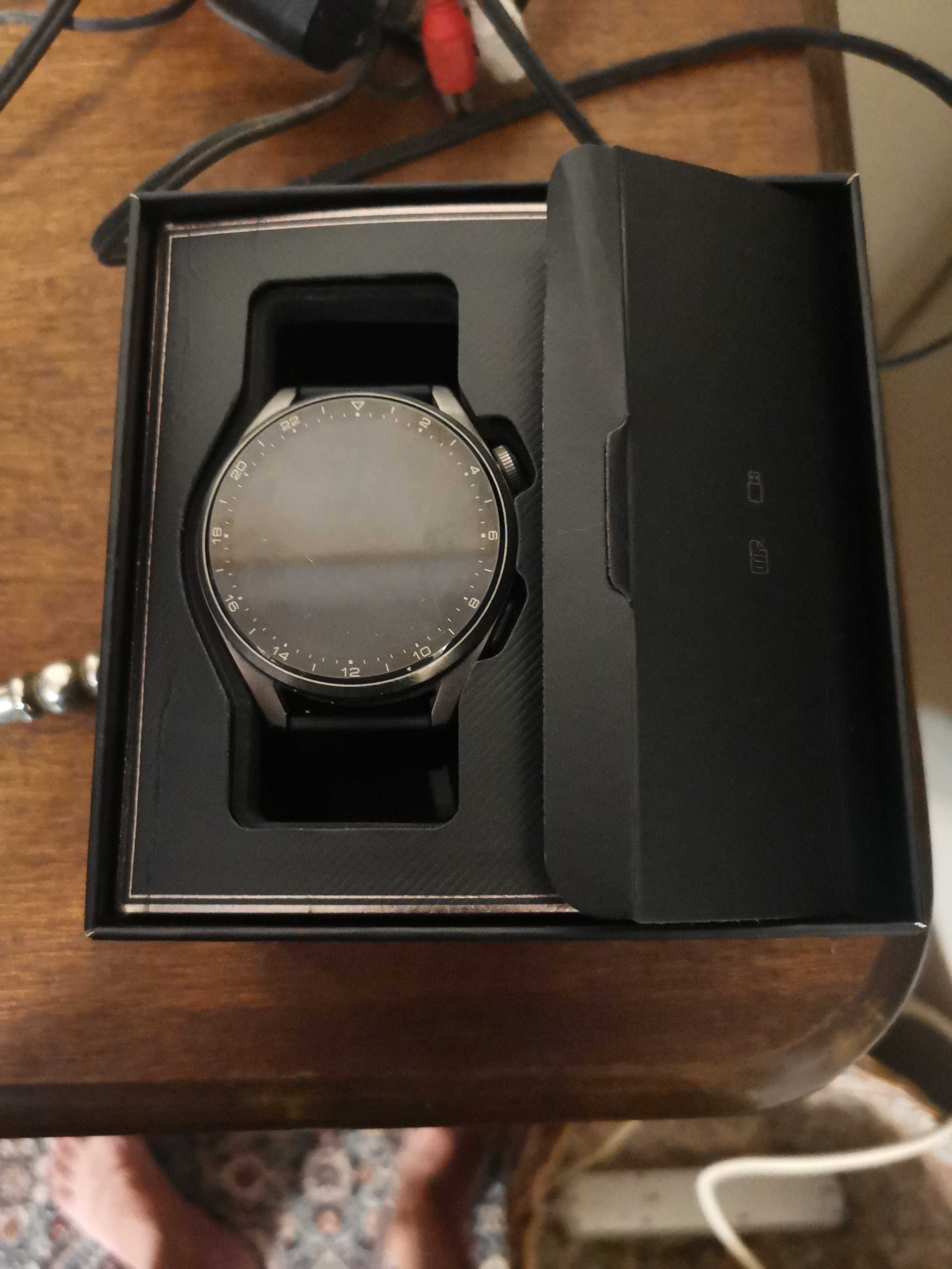 Смарт часовник Huawei Watch 3 PRO