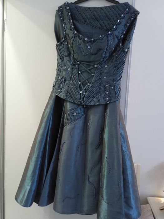 Красивое вечернее платье