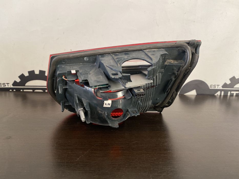 Stop stanga pe haion Bmw F30/ F31