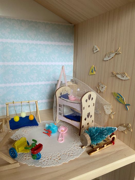 Къща за кукли от дърво