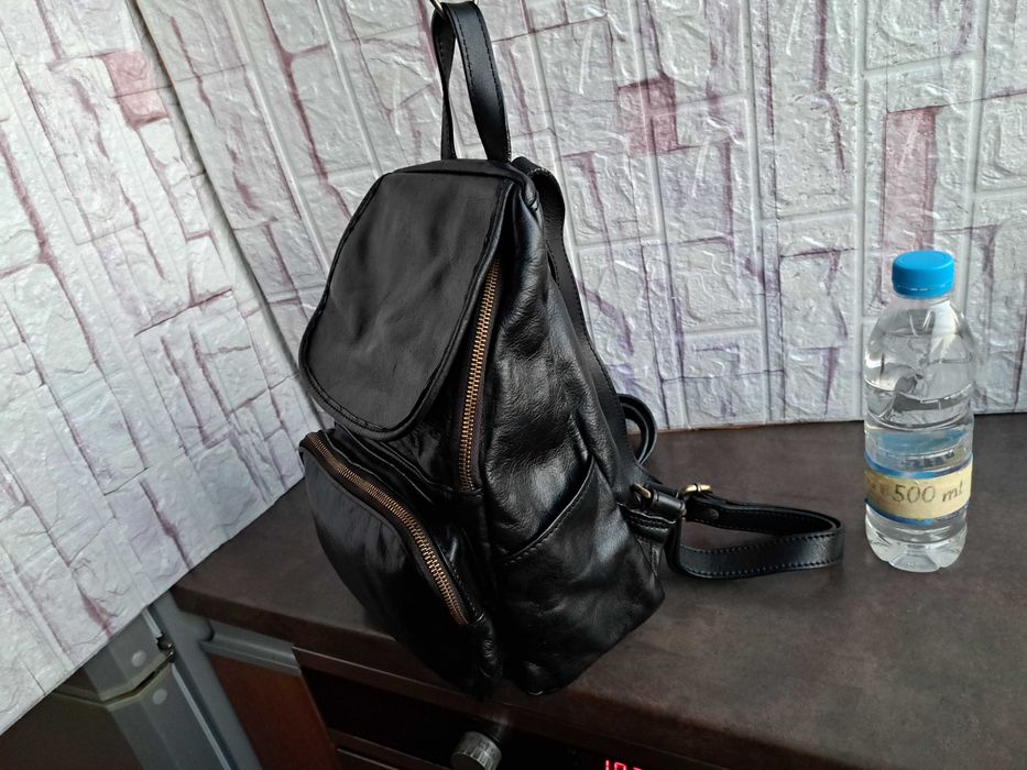 дамска раница,черна кожена чанта-естествена кожа