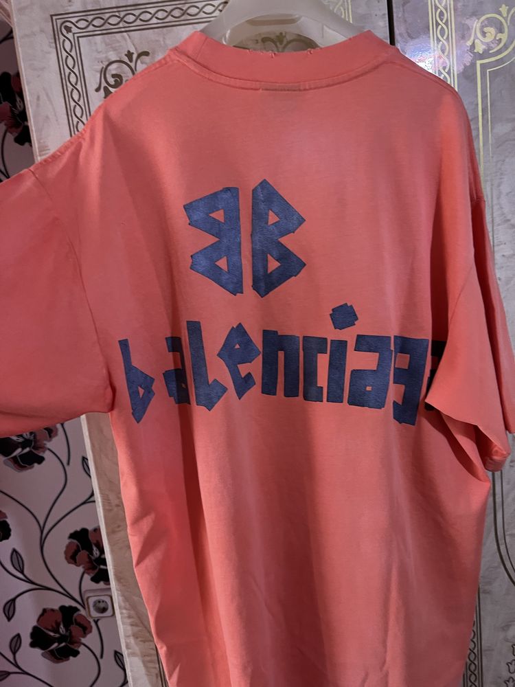 Balensiaga тениска нова