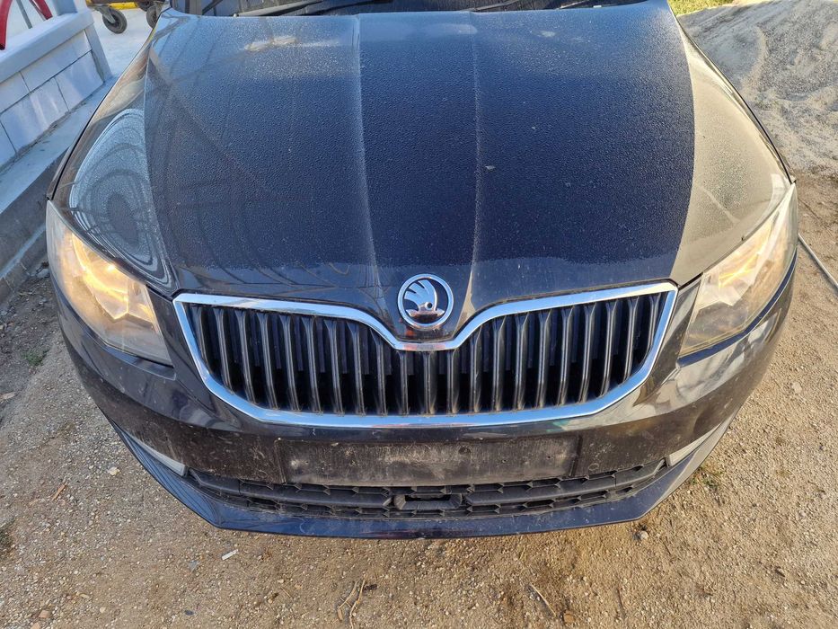 Fata completa Skoda Octavia 3 neagra negru bot complet Skoda Octa LF9R